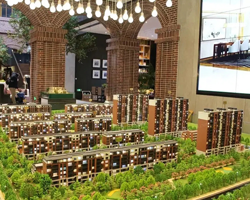 �L�����Ƹ�����