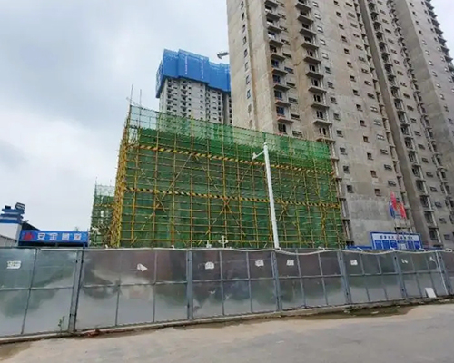 ���u���@���